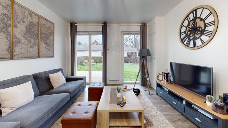 Appartement Meublé à LOUVIERS de type F2 en rez-de-jardin