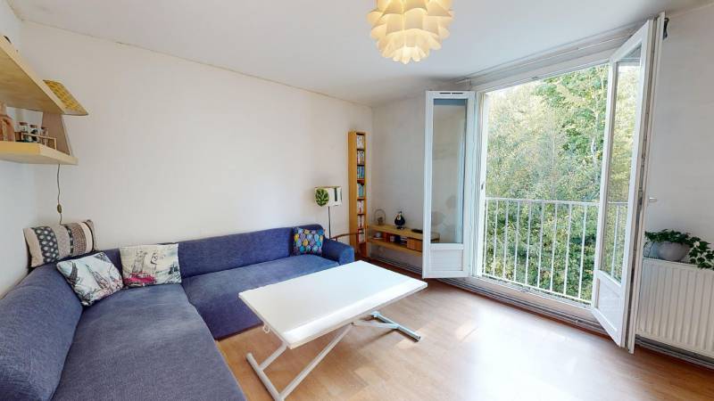 APPARTEMENT AU DERNIER ETAGE - F3 - CENTRE-VILLE EVREUX (27000)