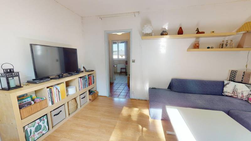 APPARTEMENT AU DERNIER ETAGE - F3 - CENTRE-VILLE EVREUX (27000)