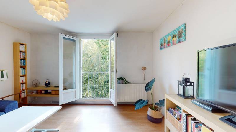 APPARTEMENT AU DERNIER ETAGE - F3 - CENTRE-VILLE EVREUX (27000)