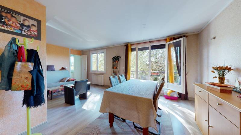 Appartement F4 à EVREUX proche GARE SNCF