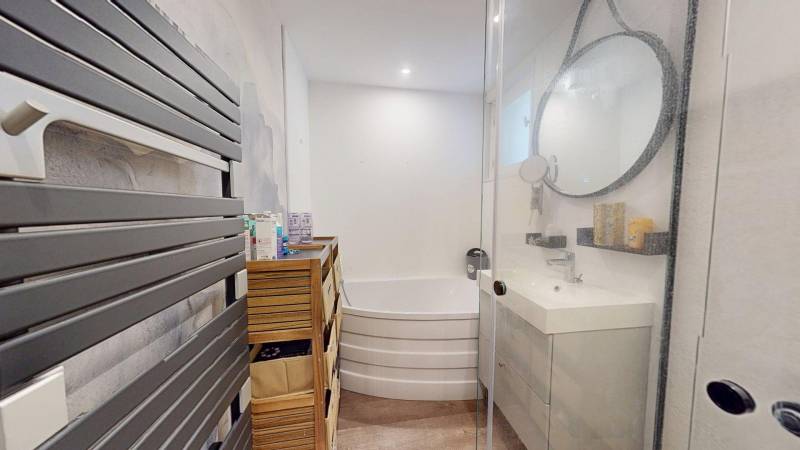 APPARTEMENT T3 SUD LUMINEUX AVEC PRESTATIONS SOIGNÉES