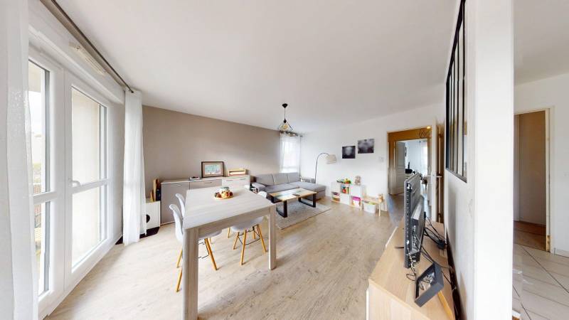 APPARTEMENT A LOUER A EVREUX - MEUBLE - 3 PIECES - 2 CHAMBRES