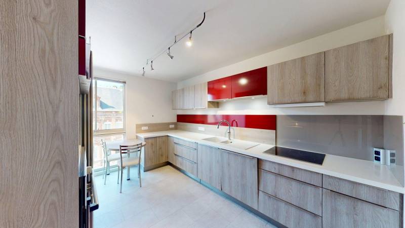 APPARTEMENT DE PRESTIGE T5 EN CENTRE-VILLE D’ÉVREUX AVEC JARDIN ET GARAGE FERMÉ