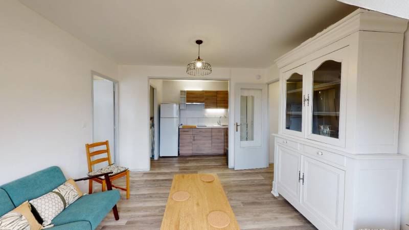 APPARTEMENT MEUBLE - T2 - EVREUX quartier Navarre (27000)