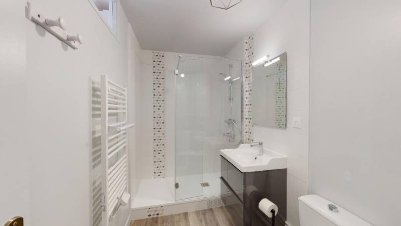 APPARTEMENT MEUBLE - T2 - EVREUX quartier Navarre (27000)