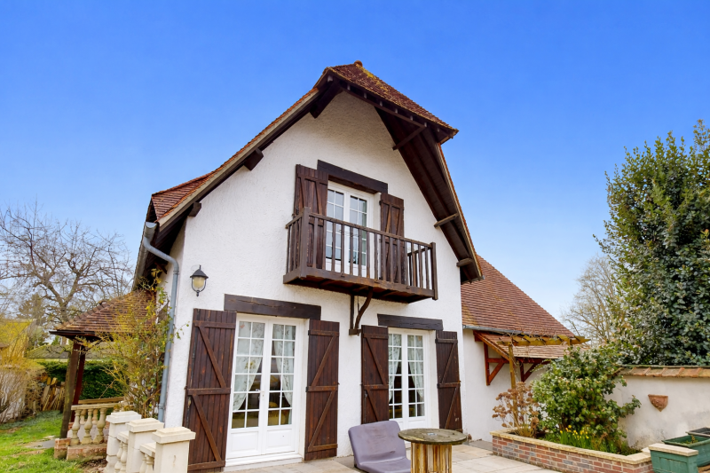 MAISON FAMILIALE 155 M² AVEC SUITE PARENTALE JARDIN TERRASSES GARAGE SAINT MICHEL EVREUX