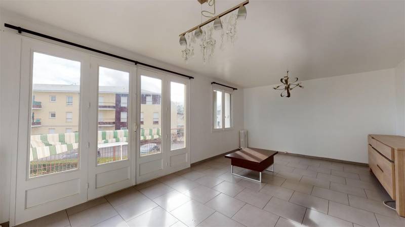 Appartement F3 avec Balcon à SAINT MICHEL