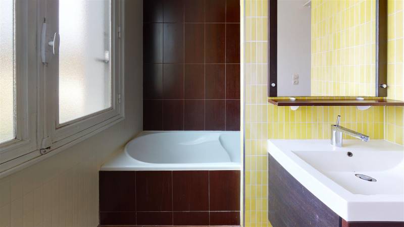 Appartement F3 avec Balcon à SAINT MICHEL