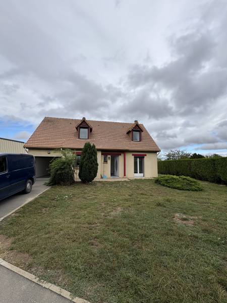 Maison à louer à Caugé - 4 chambres 