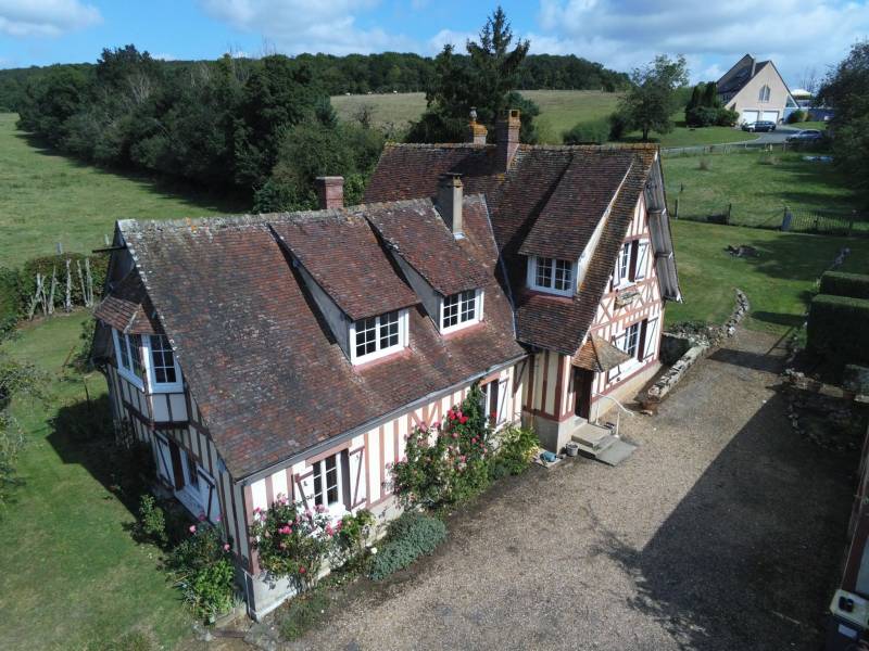 MAISON FAMILIALE - T8 - NORMANVILLE (27190)