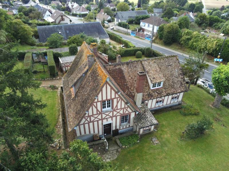 MAISON FAMILIALE - T8 - NORMANVILLE (27190)