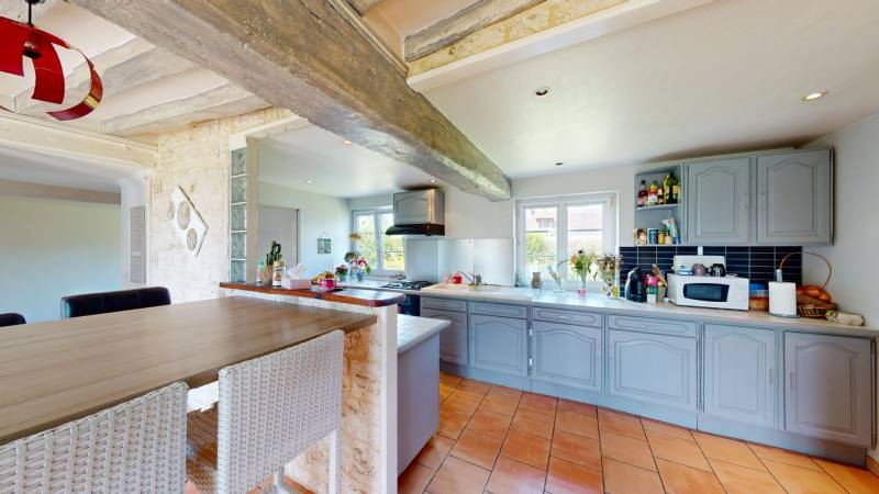 Longère rénovée de type F5 à ORMES