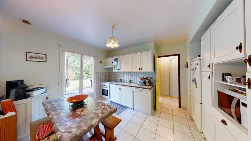 MAISON AVEC JARDIN - T6 - EVREUX quartier SAINT MICHEL (27000)