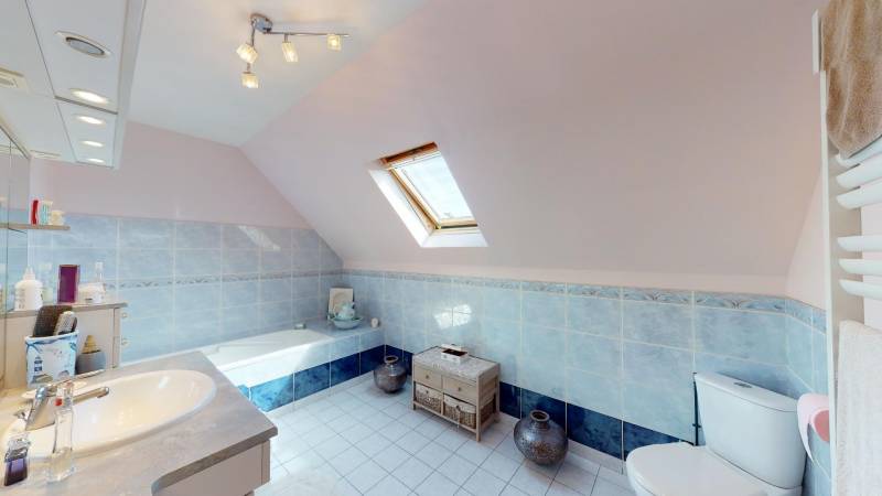 MAISON AVEC JARDIN - T6 - EVREUX quartier SAINT MICHEL (27000)