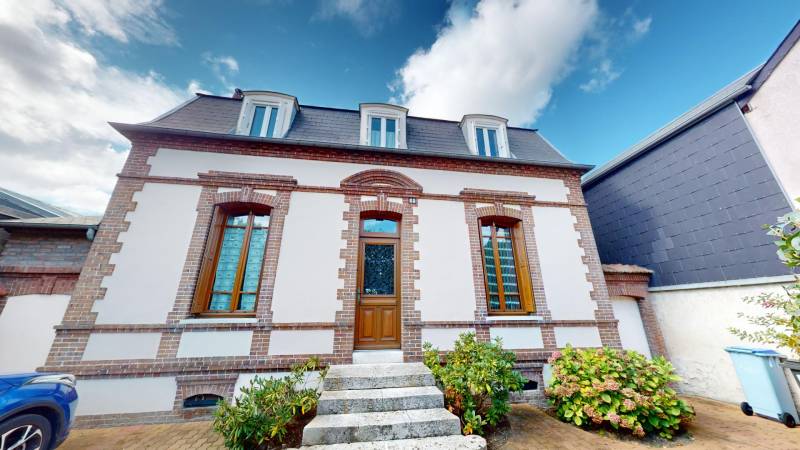 Centre ville d'EVREUX, Maison de Maître et son jardinet