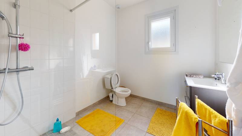 A LOUER MAISON DE TYPE F3 DE PLAIN PIED A SACQUENVILLE 27930