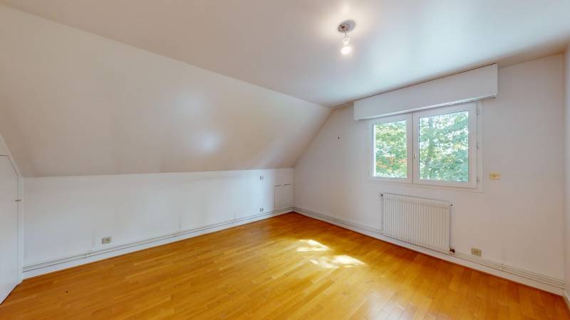 Maison à vendre à ÉVREUX dans le quartier de Saint-Michel au prix de 415000€