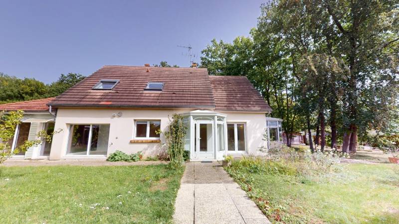 Maison à vendre à ÉVREUX dans le quartier de Saint-Michel au prix de 415000€