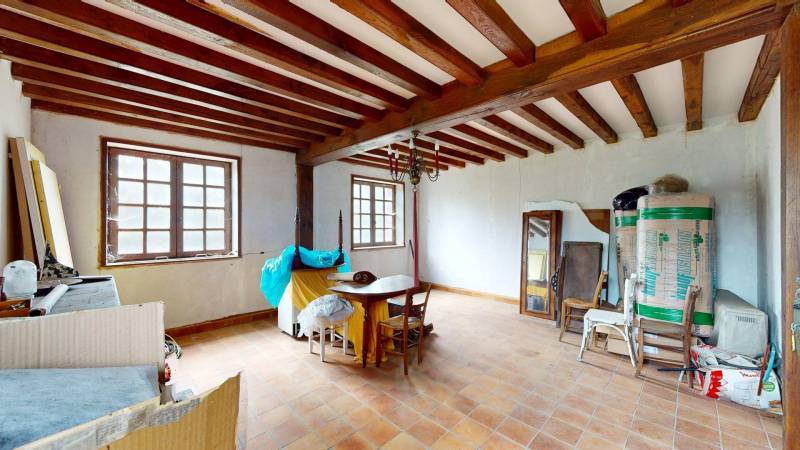 PROPRIÉTÉ NORMANDE À RÉINVENTER AVEC 263 M², DÉPENDANCE ET TERRAIN DE 3 890 M²