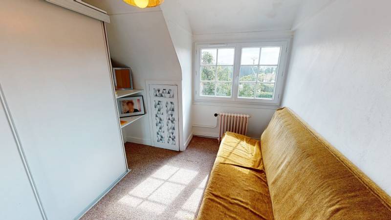 MAISON FAMILIALE - T8 - NORMANVILLE (27190)