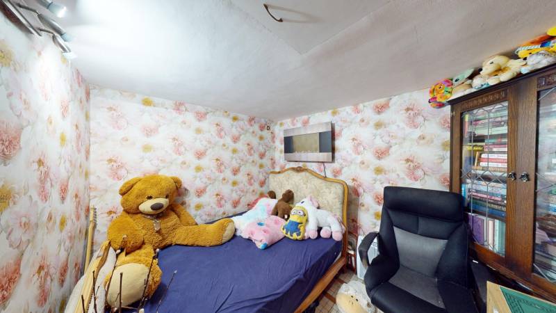 A VENDRE À EVREUX (27000) DANS LE QUARTIER DE NAVARRE MAISON DE 5 PIÈCES ET DE 4 CHAMBRES AVEC GARAGES, TERRASSES, VERANDA ET JARDIN