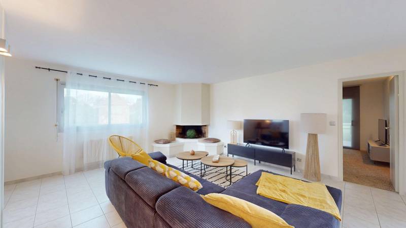 Maison de Charme avec Grand Jardin et Terrasse, dans un Environnement Verdoyant