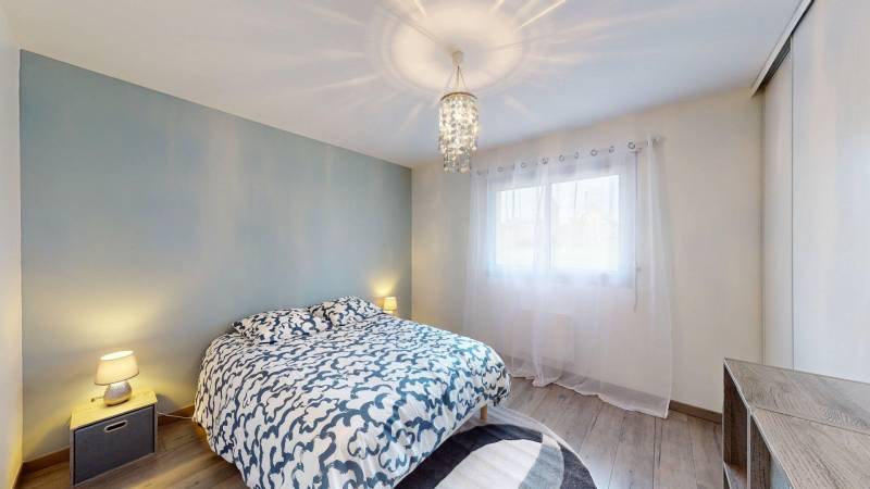 Demeure Contemporaine et Chaleureuse dans un Cadre Bucolique