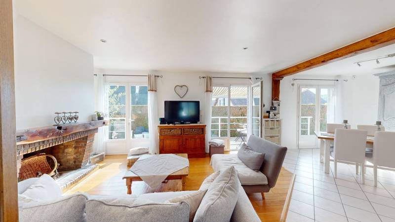 Maison Rénovée 4 Pièces avec Jardin à La Bonneville-sur-Iton - Proche Évreux