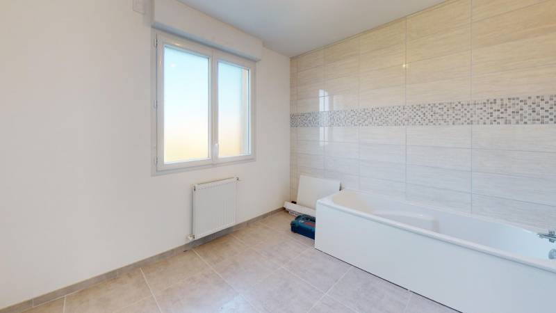 Maison Neuve de type F6 5chambres avec garage et jardin