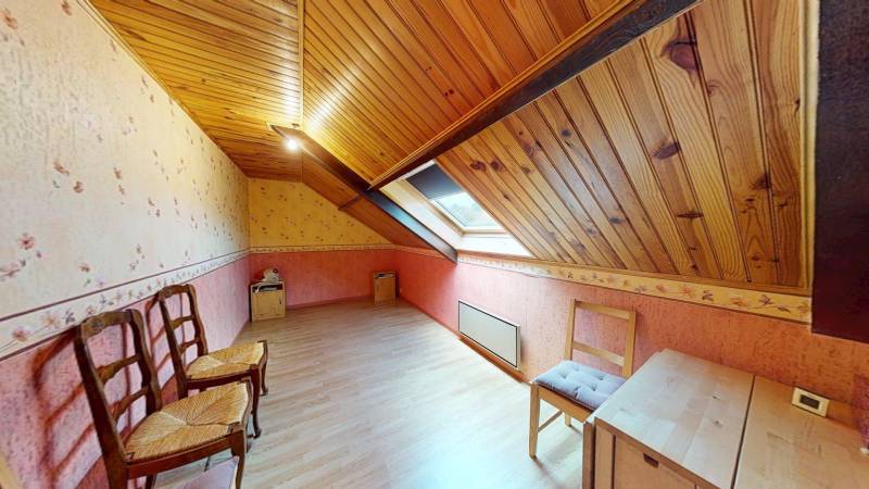 MAISON CONFORTABLE ET SPACIEUSE À VENDRE À LA BARONNIE