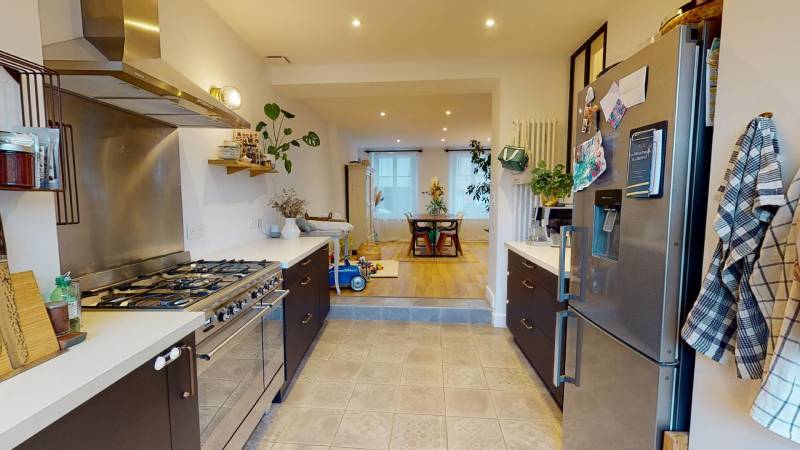 MAISON DE VILLE AVEC EXTERIEUR - T5 - hypercentre d'EVREUX (27000)