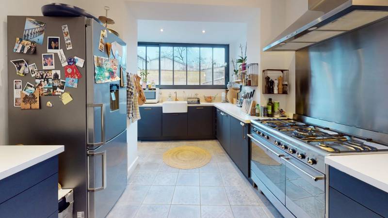 MAISON DE VILLE AVEC EXTERIEUR - T5 - hypercentre d'EVREUX (27000)