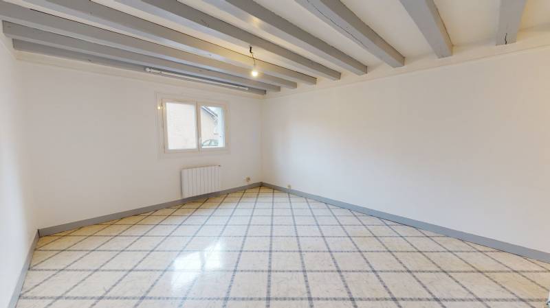 APPARTEMENT REZ-DE-CHAUSSEE - STUDIO - EVREUX quartier Saint-Michel (27000)