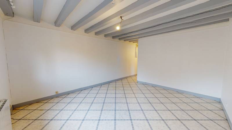 APPARTEMENT REZ-DE-CHAUSSEE - STUDIO - EVREUX quartier Saint-Michel (27000)