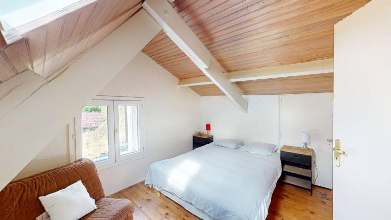 MAISON T8 DE CHARME ET ATYPIQUE AVEC 4 CHAMBRES À VENDRE EN NORMANDIE, À ÉZY-SUR-EURE