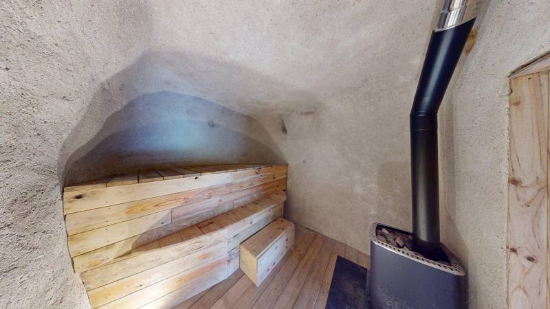 MAISON T8 DE CHARME ET ATYPIQUE AVEC 4 CHAMBRES À VENDRE EN NORMANDIE, À ÉZY-SUR-EURE