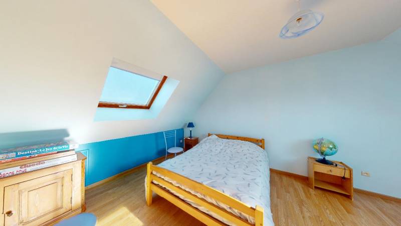 MAISON DE TYPE 8 - 155m² - MISEREY (27930)